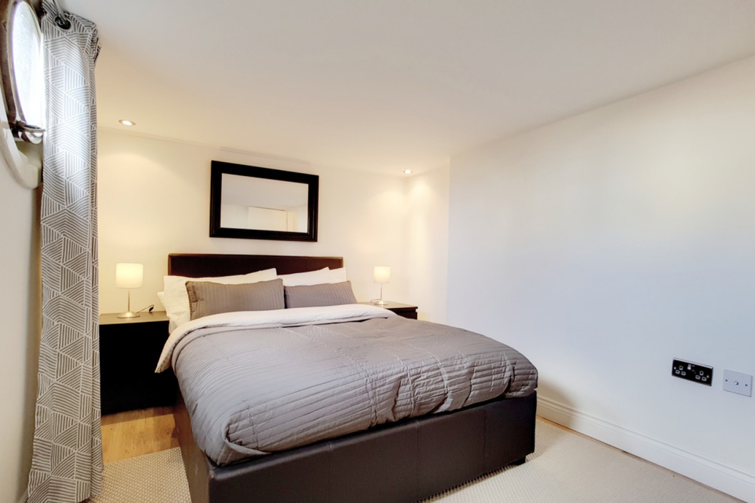 1 bedroom Flat for Letting Oyster Pier, Battersea