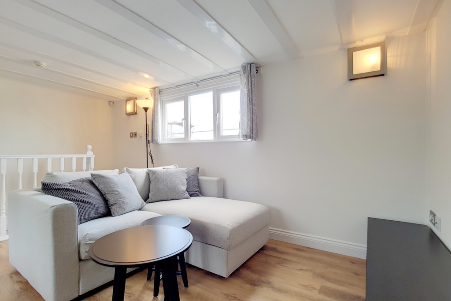 1 bedroom Flat for Letting Oyster Pier, Battersea