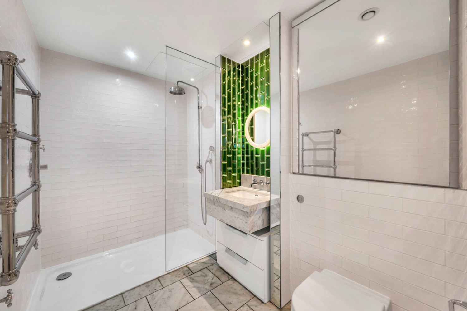 2 bedroom Flat for Letting Capital Building, Embassy Gardens