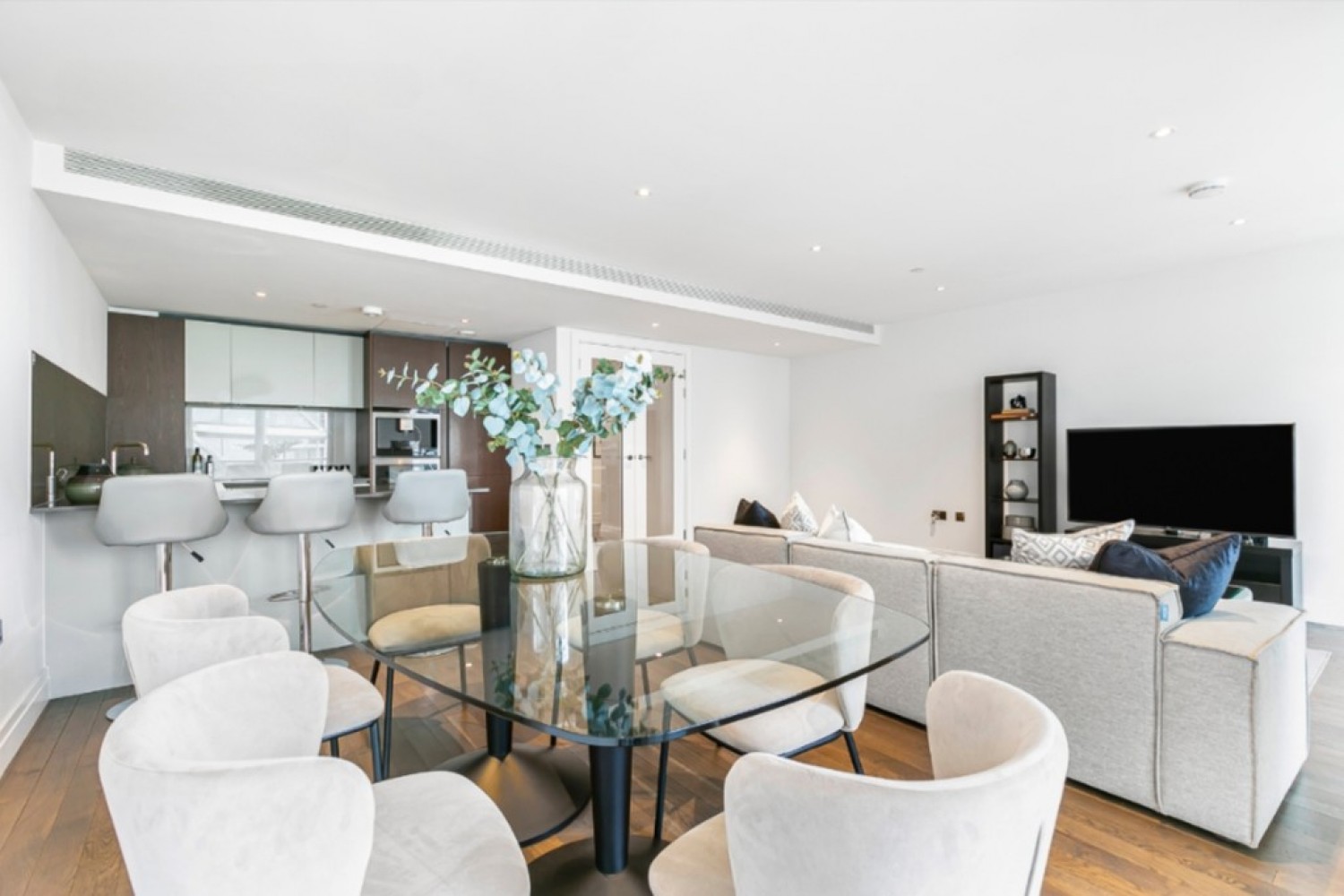 2 bedroom Flat for Letting Riverlight Three, Nine Elms