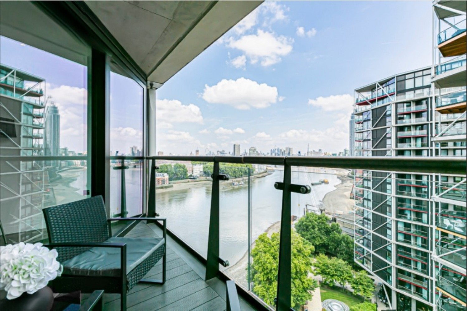 2 bedroom Flat for Letting Riverlight Three, Nine Elms