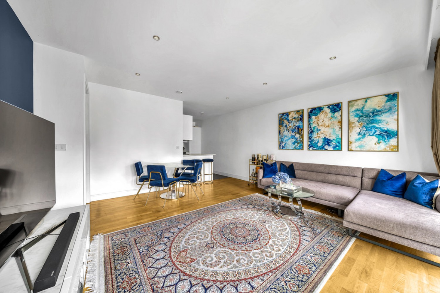 2 bedroom Flat for Sale Flotilla House, Battersea Reach