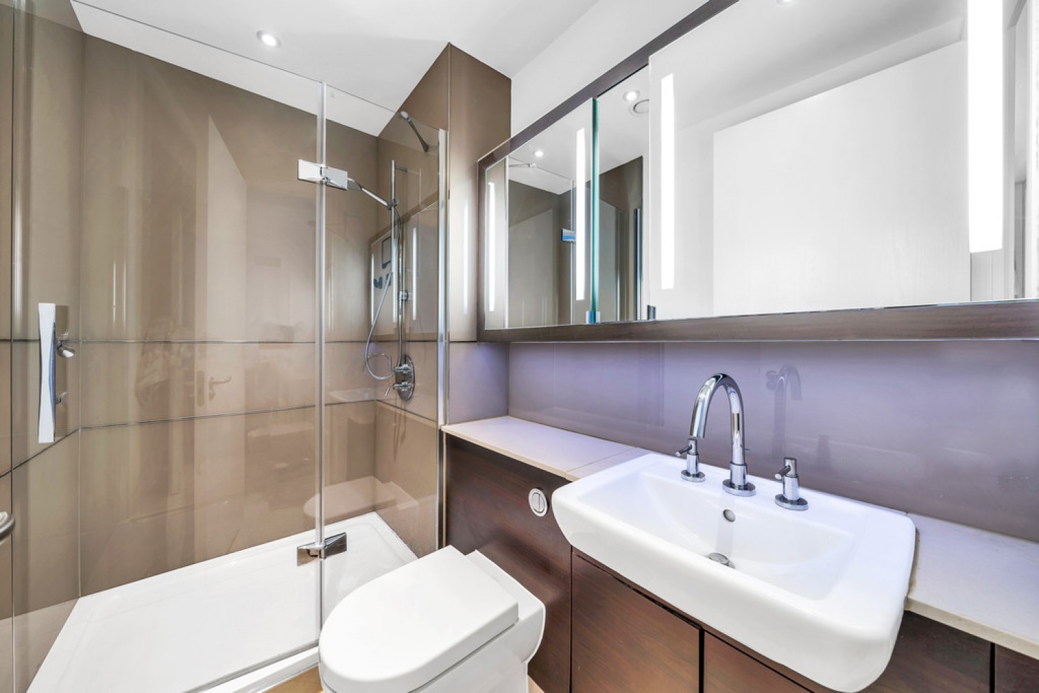 2 bedroom Flat for Sale Flotilla House, Battersea Reach