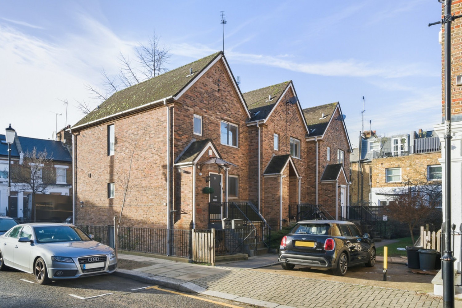 1 bedroom Flat for Letting Stadium St, Chelsea