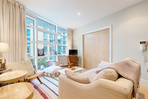 Commodore House, Battersea Reach