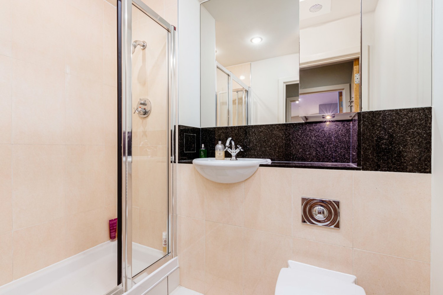 Commodore House, Battersea Reach