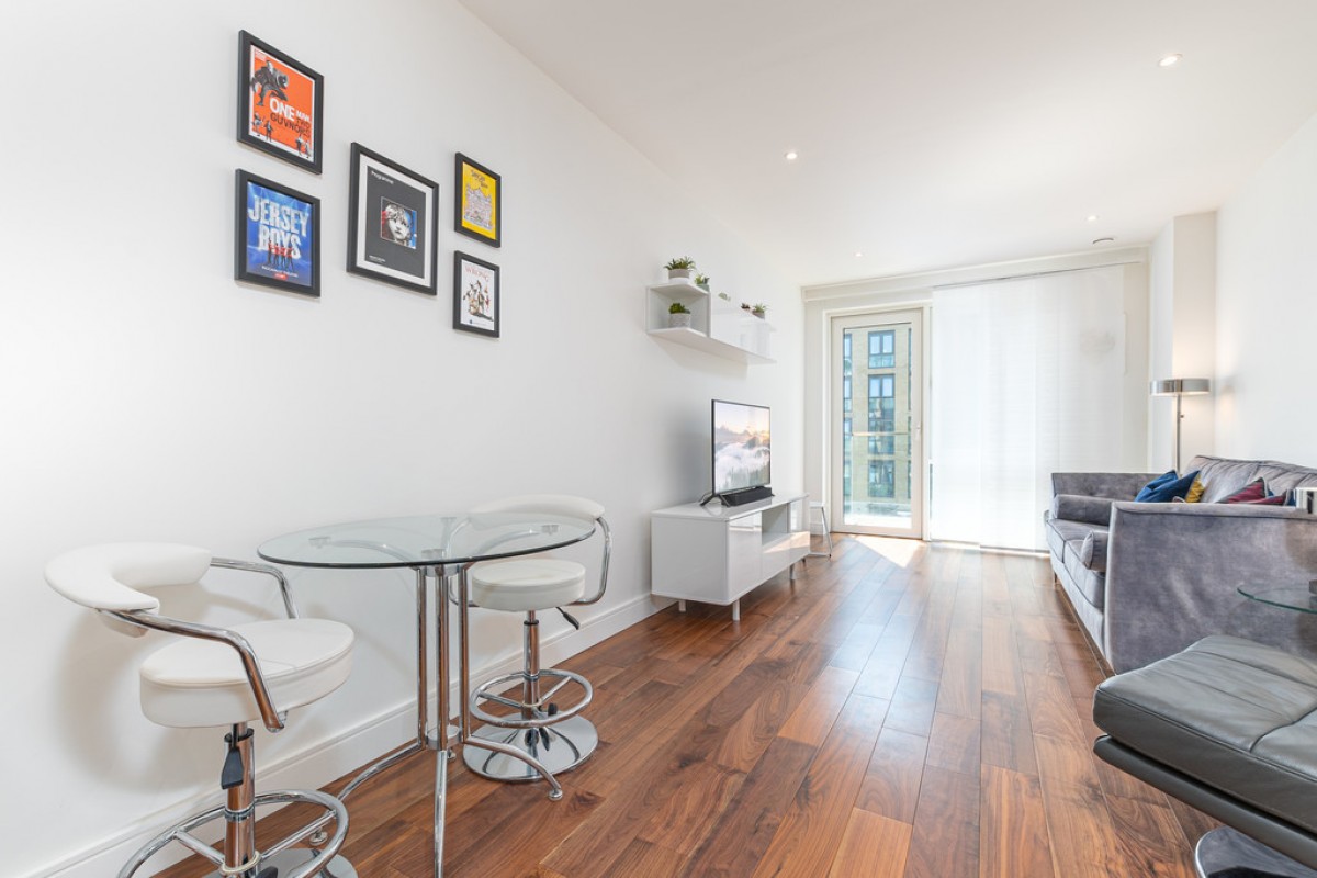 Jasmine House, Battersea Reach