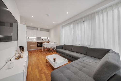 Discovery House, Battersea Reach