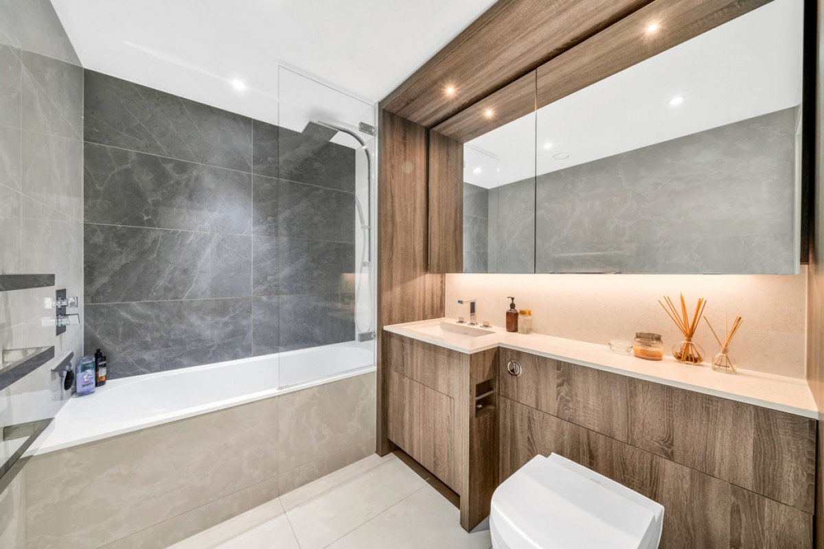 Discovery House, Battersea Reach