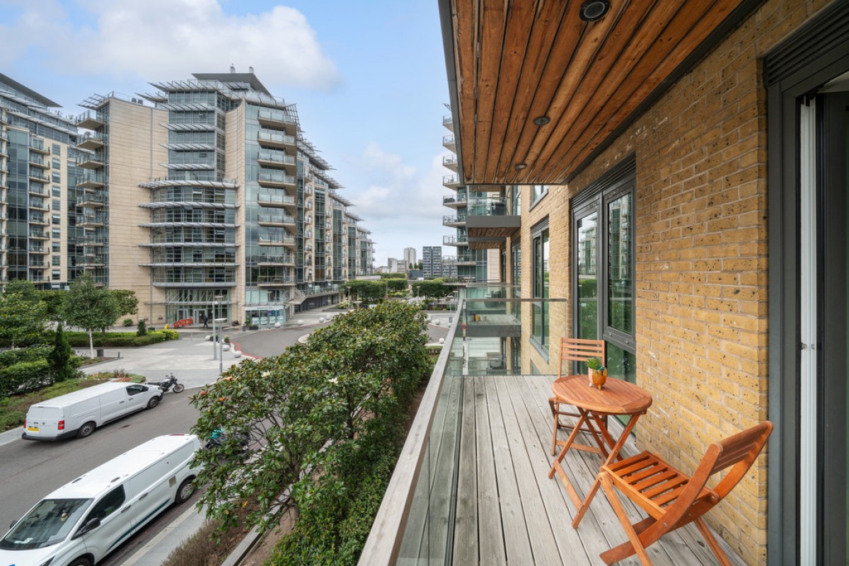 Jasmine House, Battersea Reach