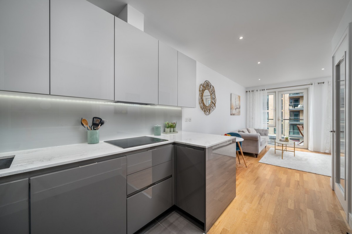 Jasmine House, Battersea Reach