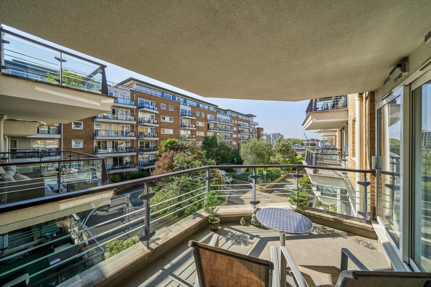 2 bedroom Flat for Letting Riverside West , Smugglers Way