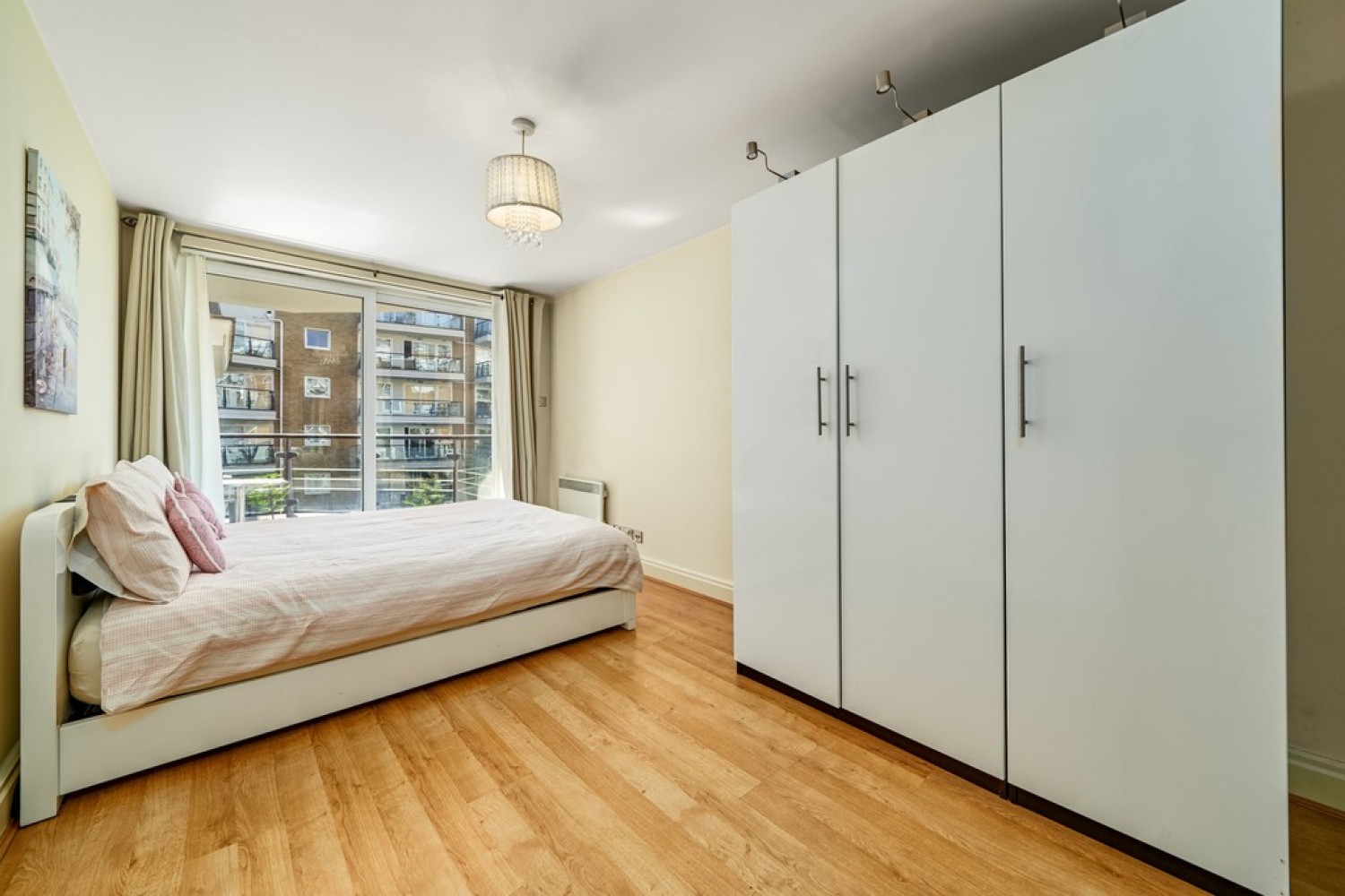 2 bedroom Flat for Letting Riverside West , Smugglers Way