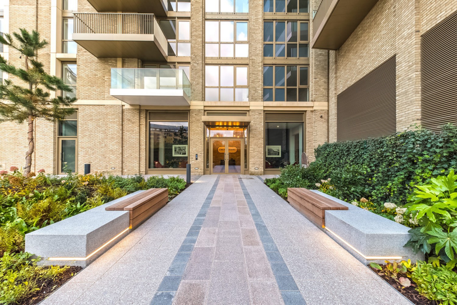 1 bedroom Flat for Letting Emery Wharf, London Dock
