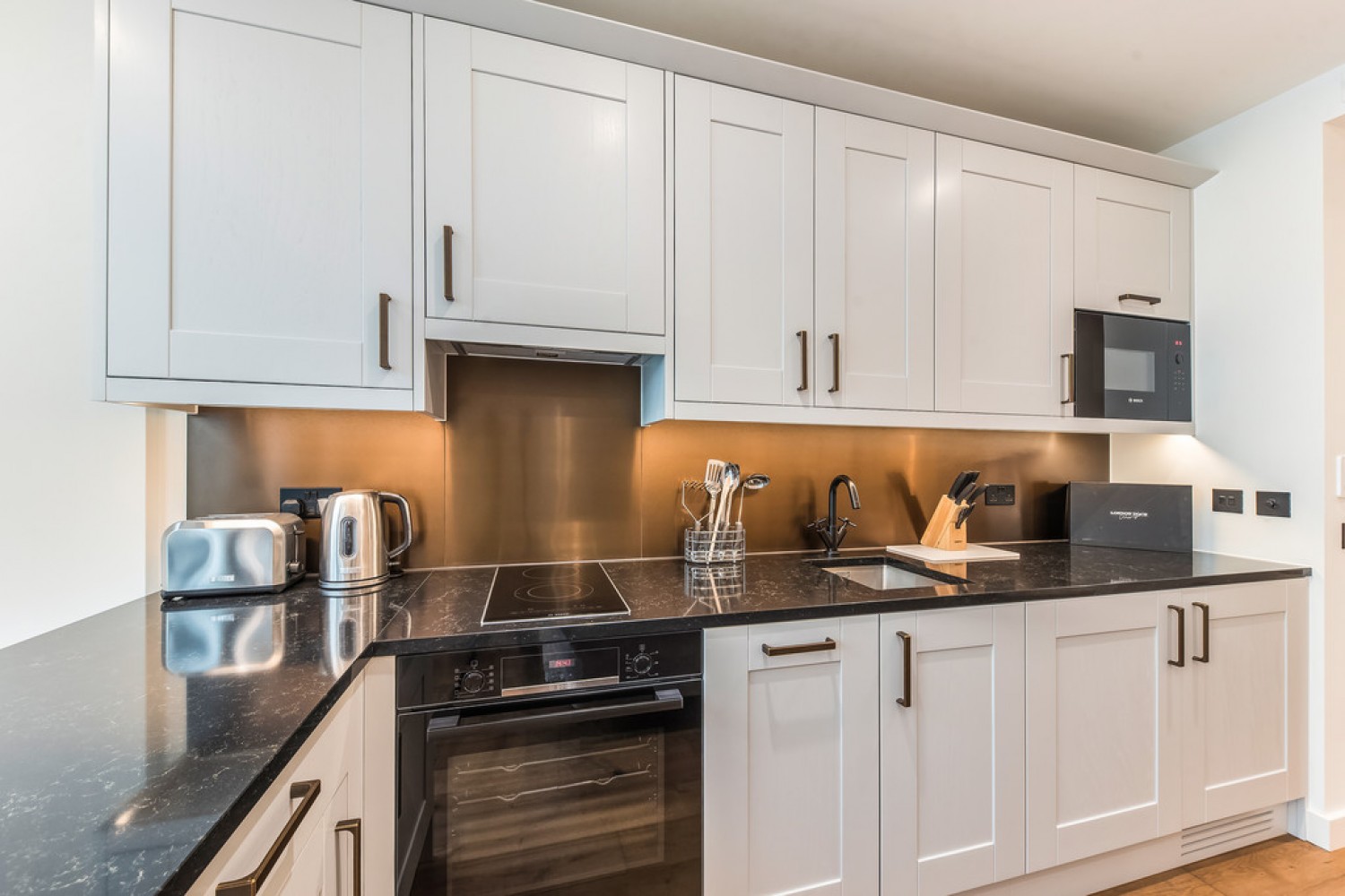 1 bedroom Flat for Letting Emery Wharf, London Dock