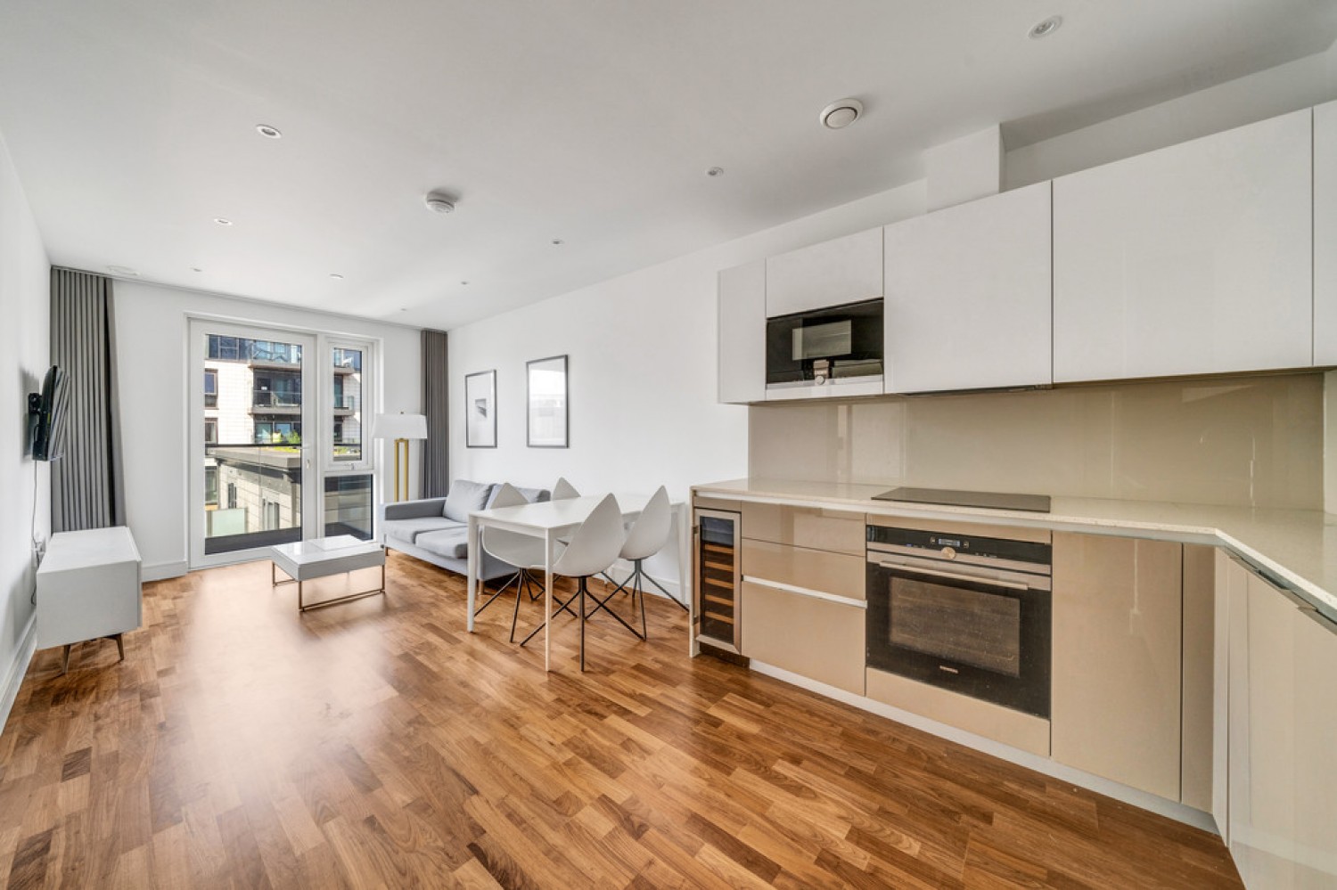1 bedroom Flat for Letting Discovery House, Battersea Reach