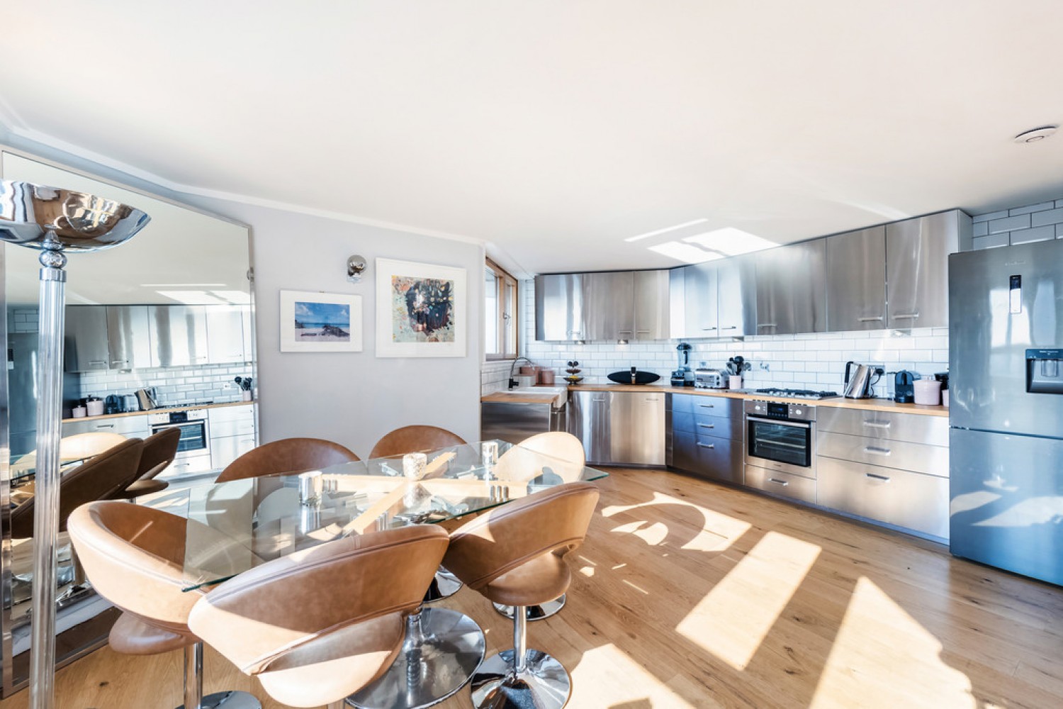 2 bedroom Flat for Letting Greaves Tower, Chelsea