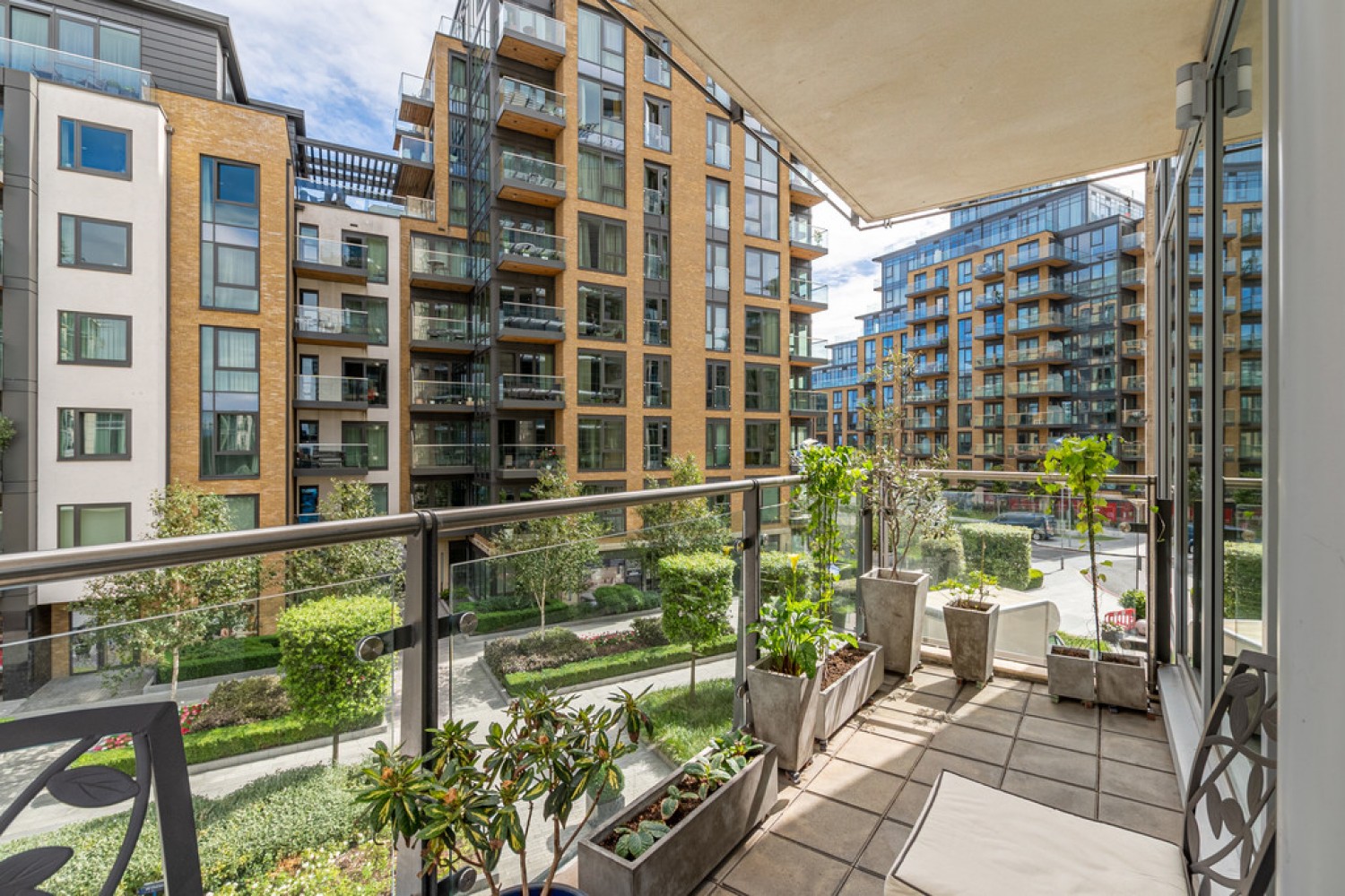 Kingfisher House, Battersea Reach