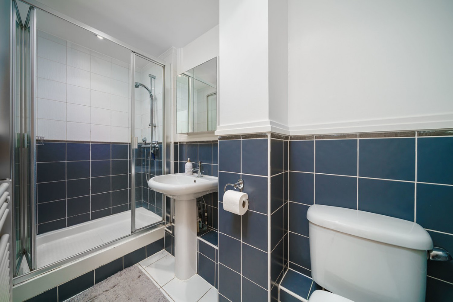 2 bedroom Flat for Letting Bluewater House, Riverside West