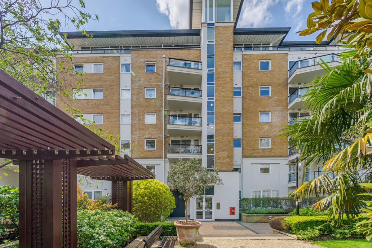 Bluewater House, Riverside West