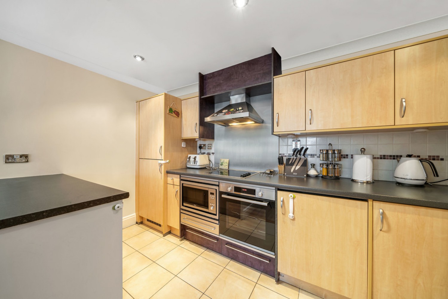 2 bedroom Flat for Letting Bluewater House, Riverside West