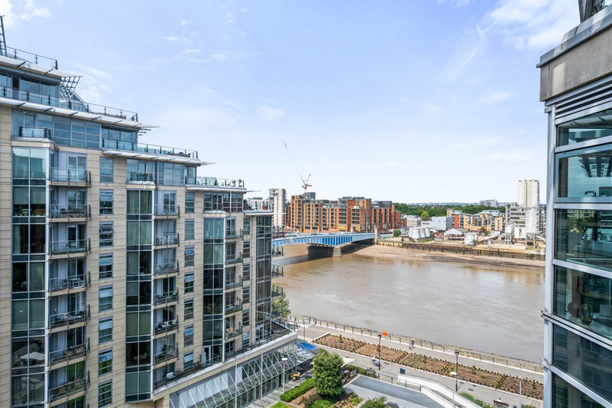 Commodore House, Battersea Reach