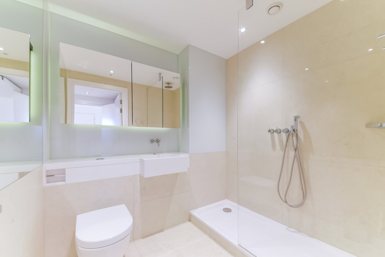 3 bedroom Flat for Letting Riverlight Three, Riverlight Quay