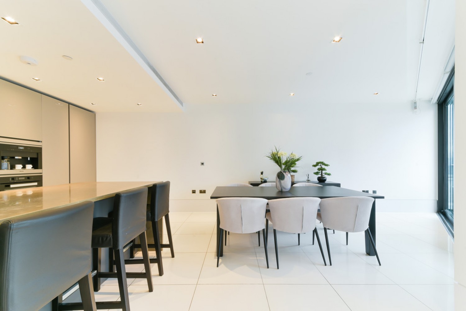 3 bedroom Flat for Letting Riverlight Three, Riverlight Quay