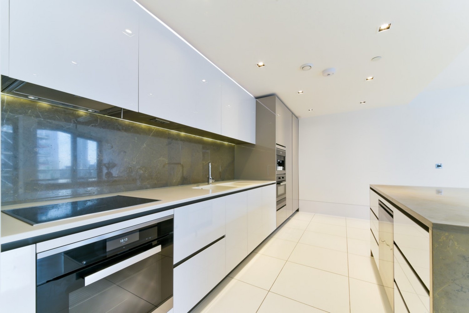 3 bedroom Flat for Letting Riverlight Three, Riverlight Quay