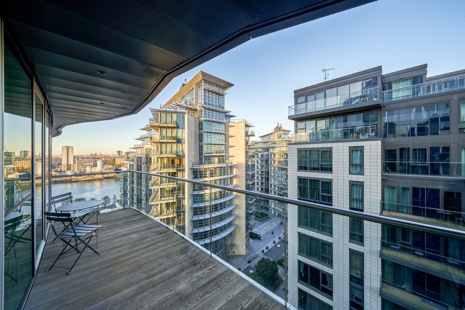 2 bedroom Flat for Letting Pinnacle House, Battersea Reach