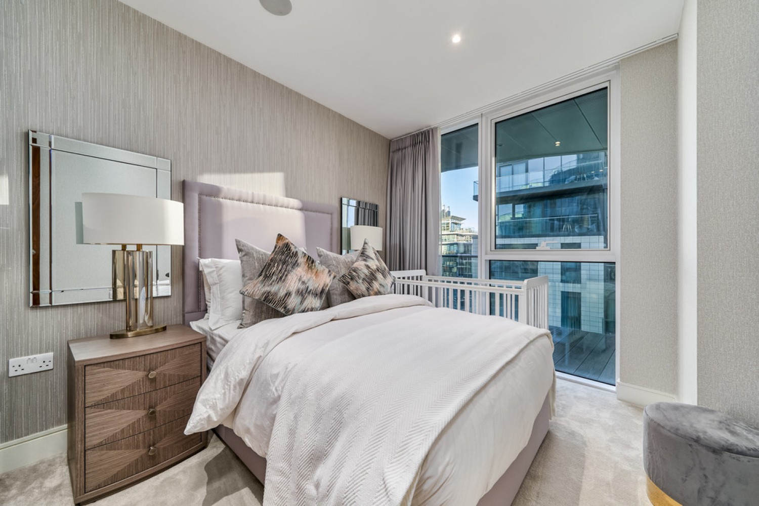 2 bedroom Flat for Letting Pinnacle House, Battersea Reach