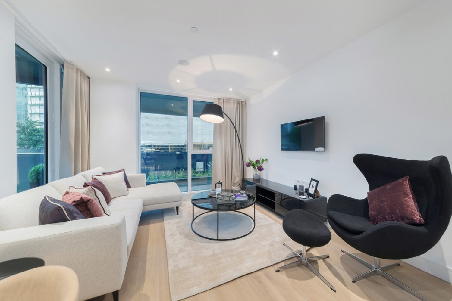 1 bedroom Flat for Sale Pinnacle House, Battersea Reach