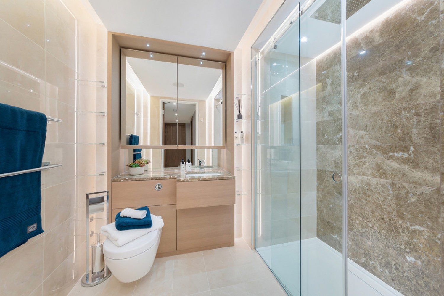 1 bedroom Flat for Sale Pinnacle House, Battersea Reach
