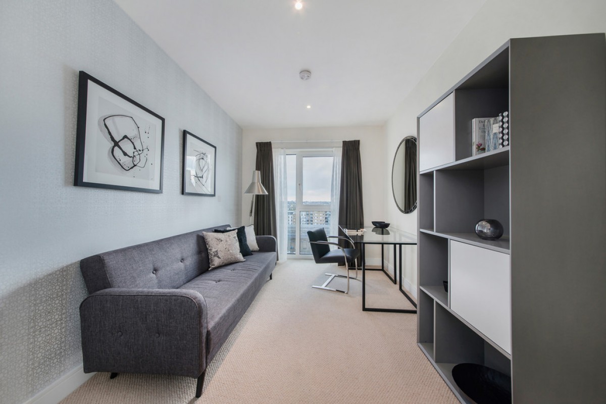 Spinnaker House, Battersea Reach