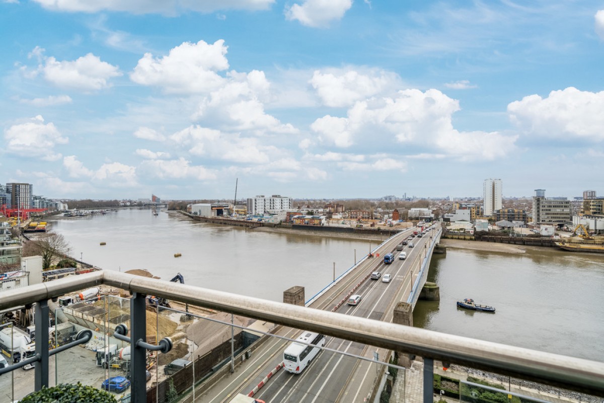 Spinnaker House, Battersea Reach