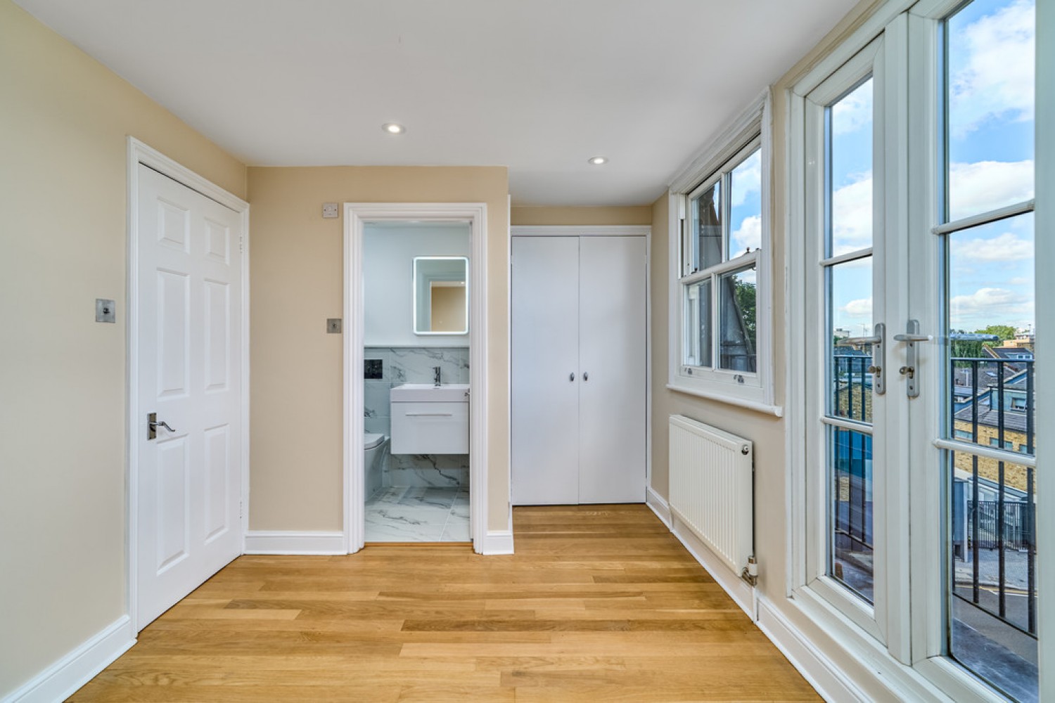 3 bedroom Flat for Letting Lots Village, Chelsea