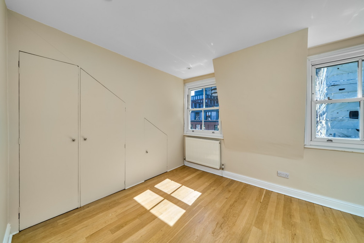 3 bedroom Flat for Letting Lots Village, Chelsea
