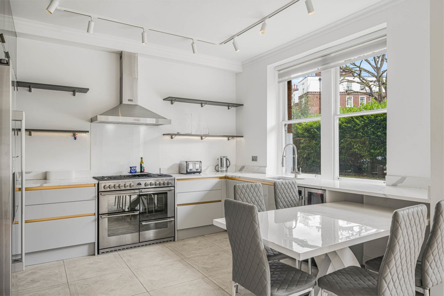 3 bedroom Flat for Letting Ashburnham Road, Chelsea