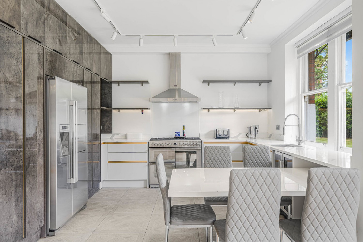 3 bedroom Flat for Letting Ashburnham Road, Chelsea