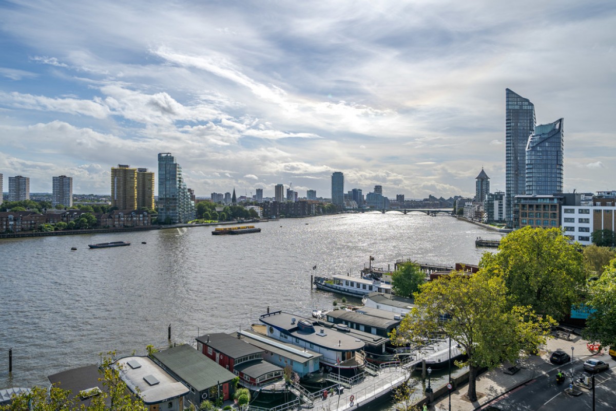 Chelsea Reach Tower, Chelsea