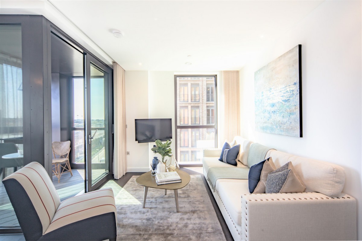 Thornes House, 4 Charles Clowes Walk