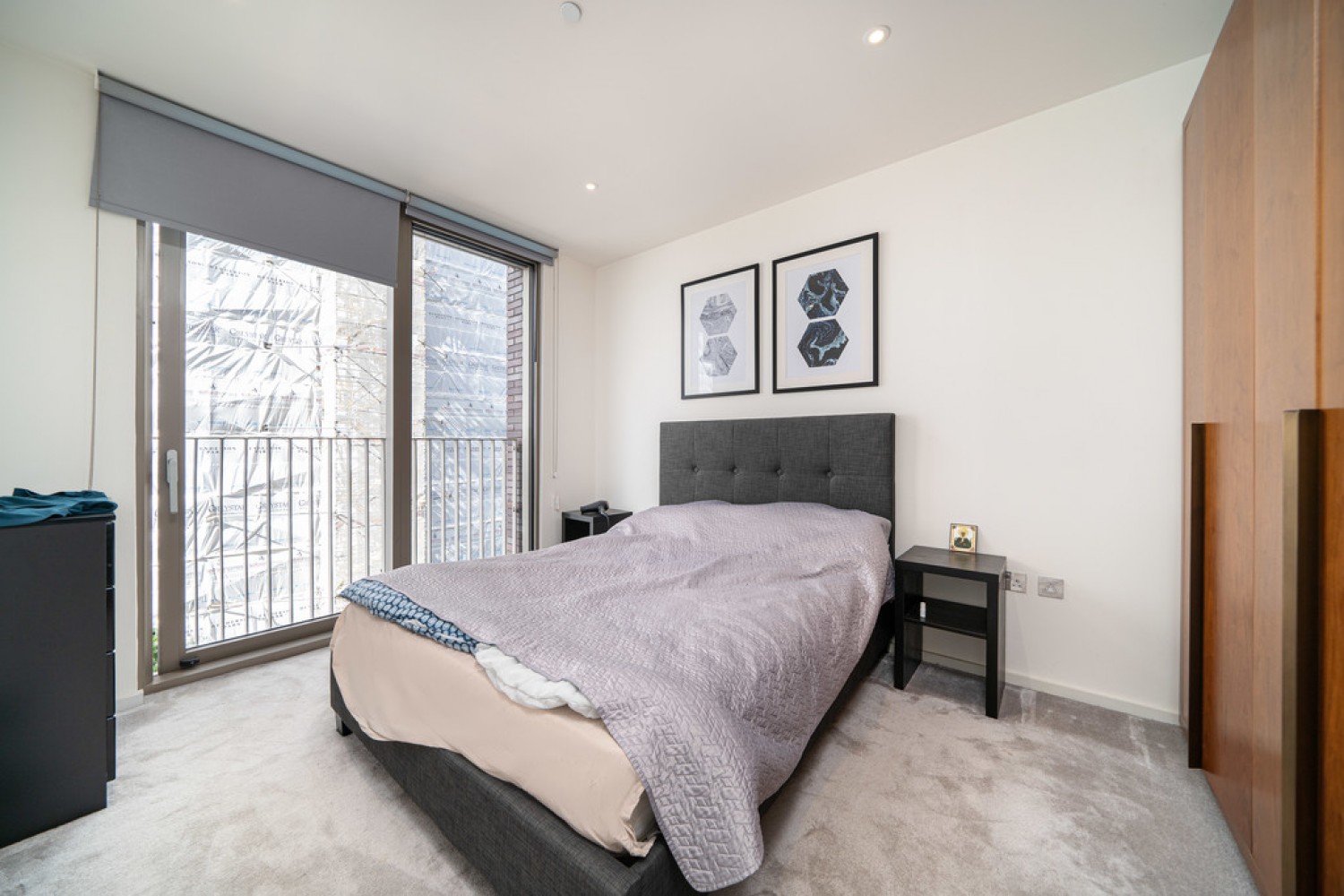 2 bedroom Flat for Letting Capital Building, Embassy Gardens