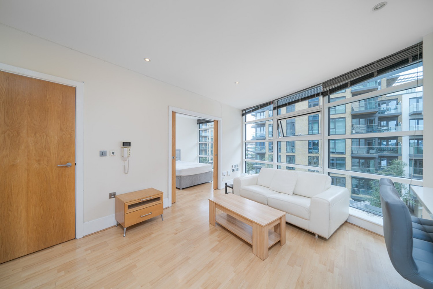 1 bedroom Flat for Letting Commodore House, Battersea Reach