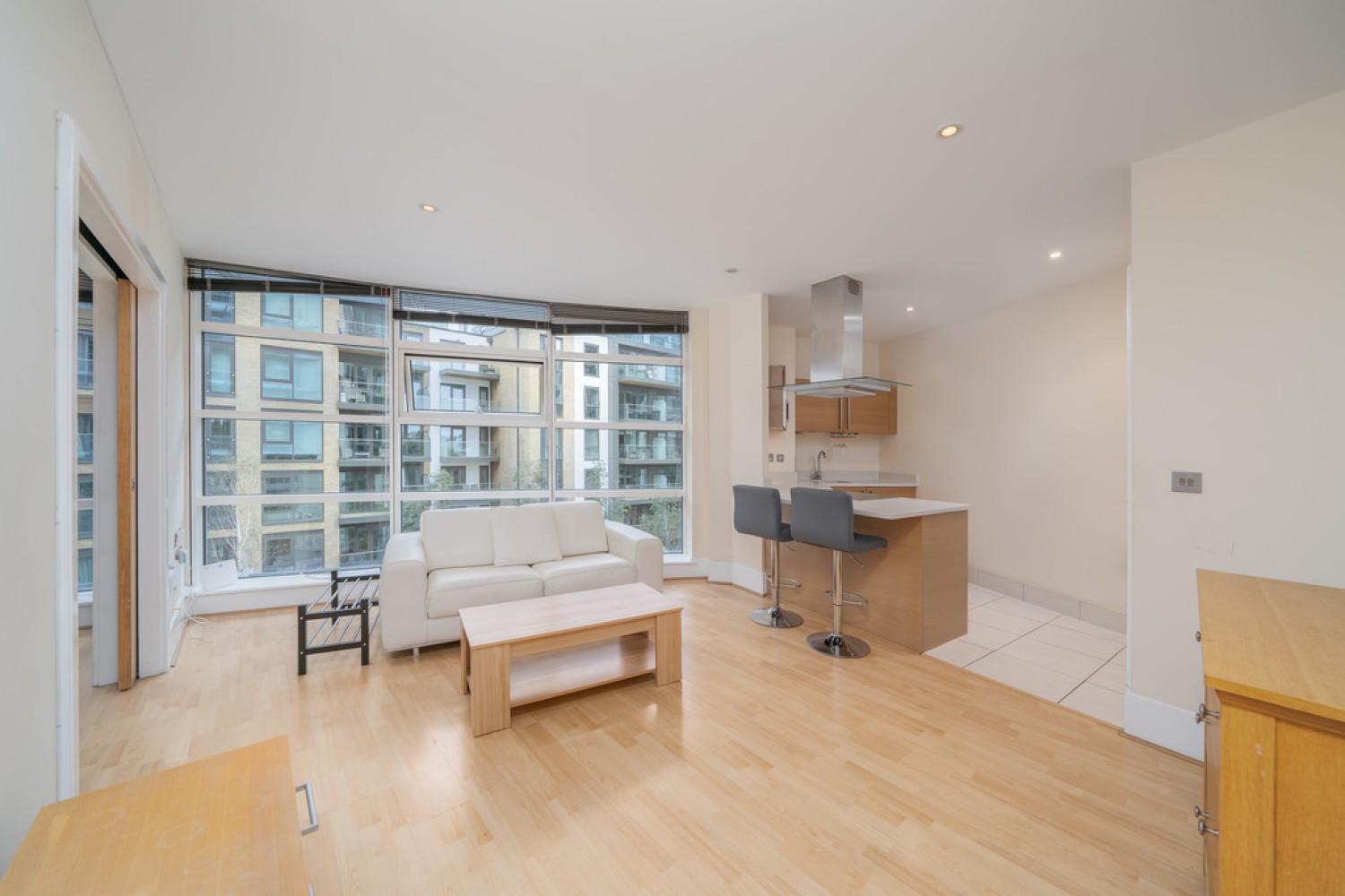 1 bedroom Flat for Letting Commodore House, Battersea Reach