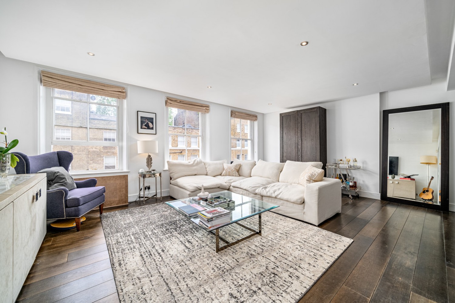 3 bedroom Flat in Chester Street, Belgravia
