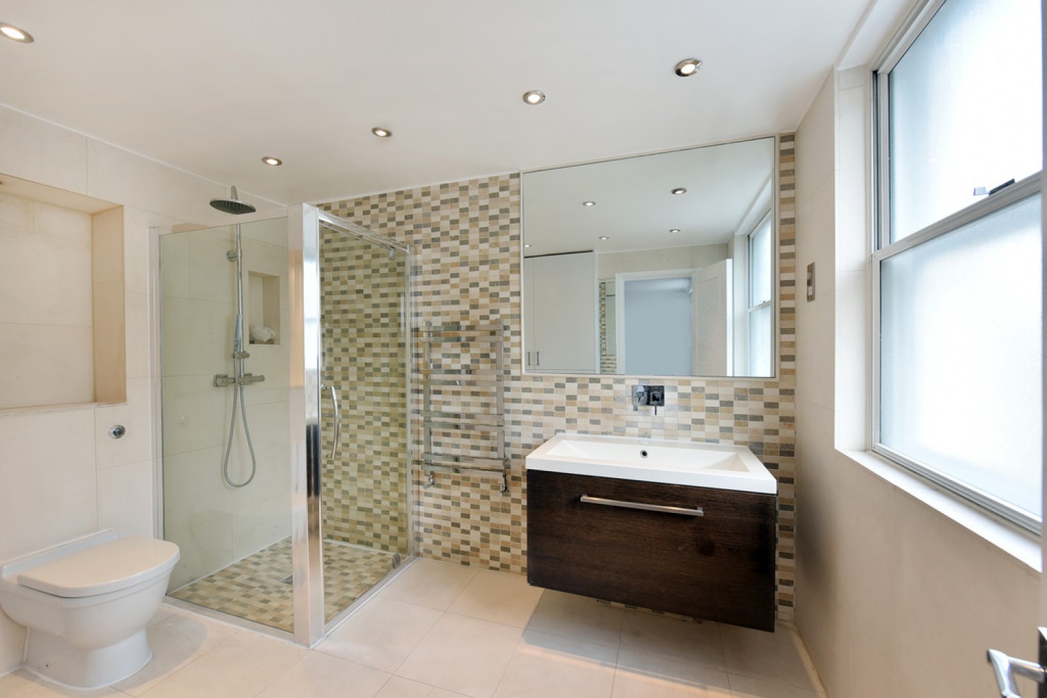 3 bedroom Flat in Chester Street, Belgravia