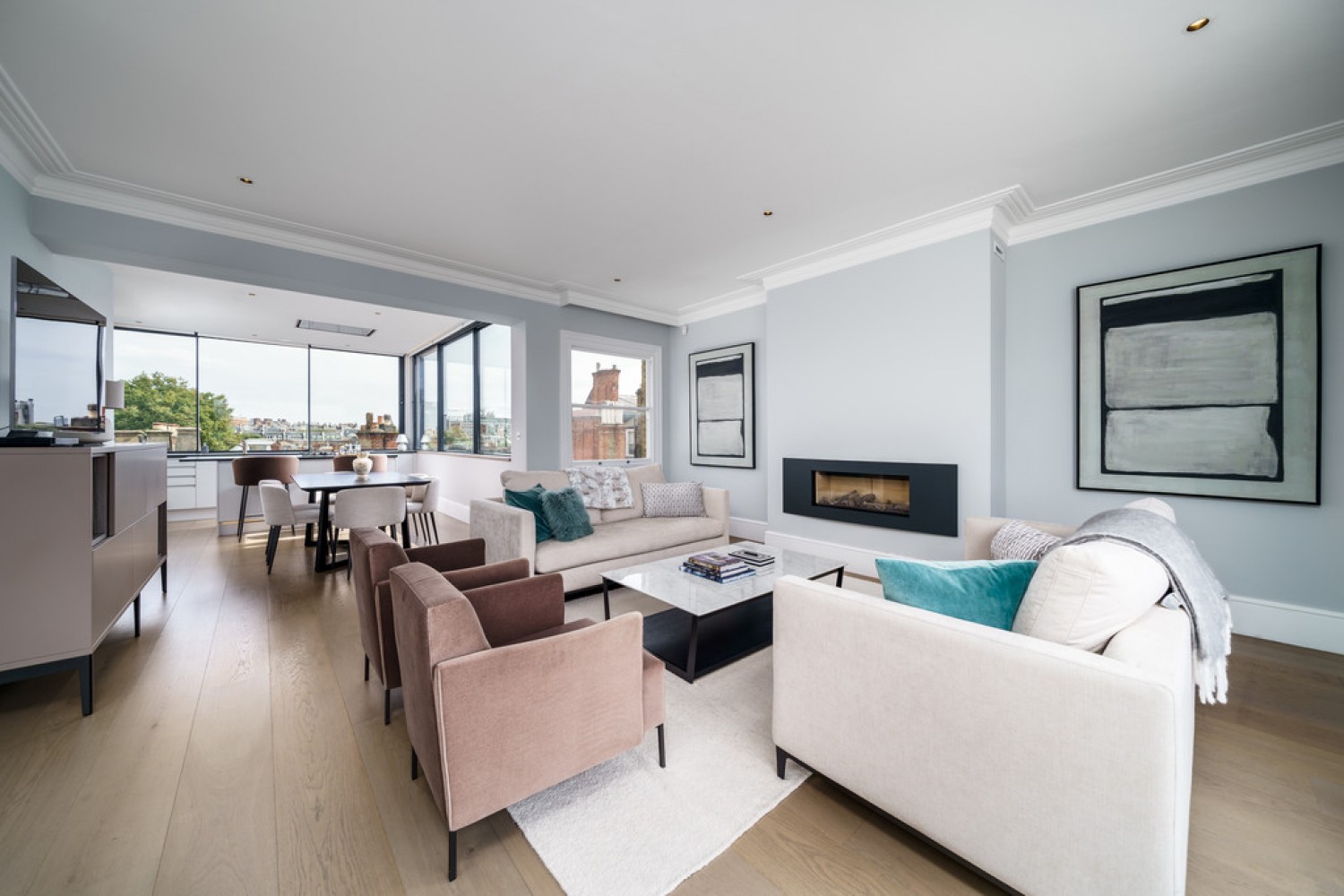 4 bedroom Flat for Letting De Vere Gardens, Kensington