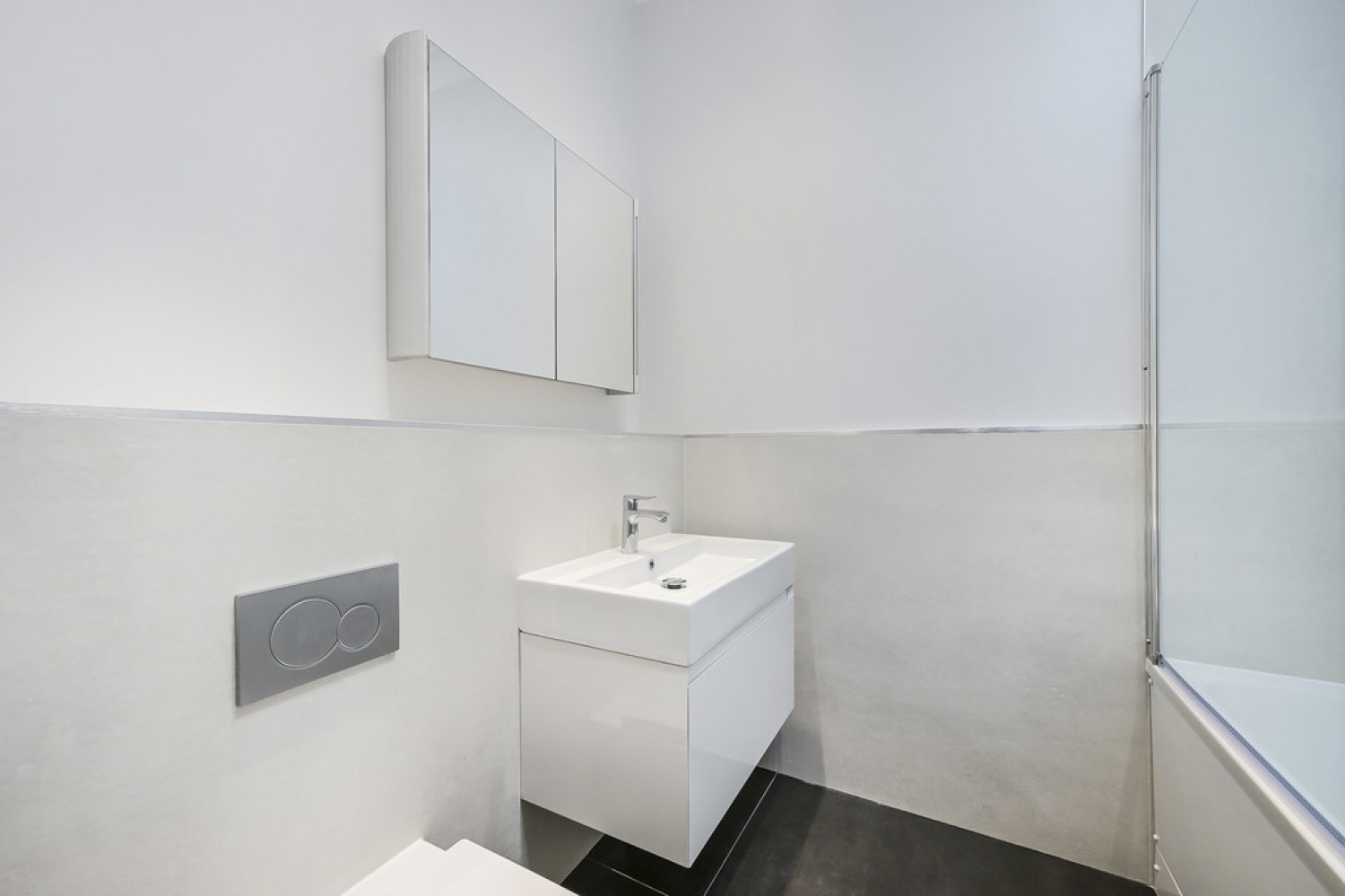 4 bedroom Flat for Letting De Vere Gardens, Kensington