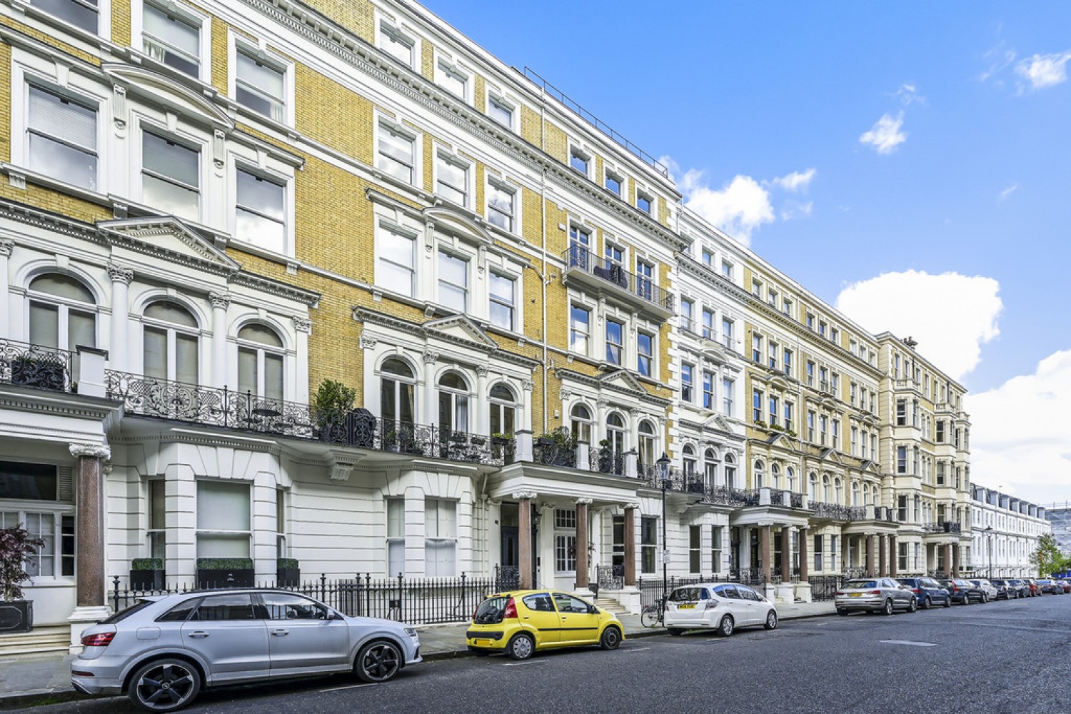 4 bedroom Flat for Letting De Vere Gardens, Kensington