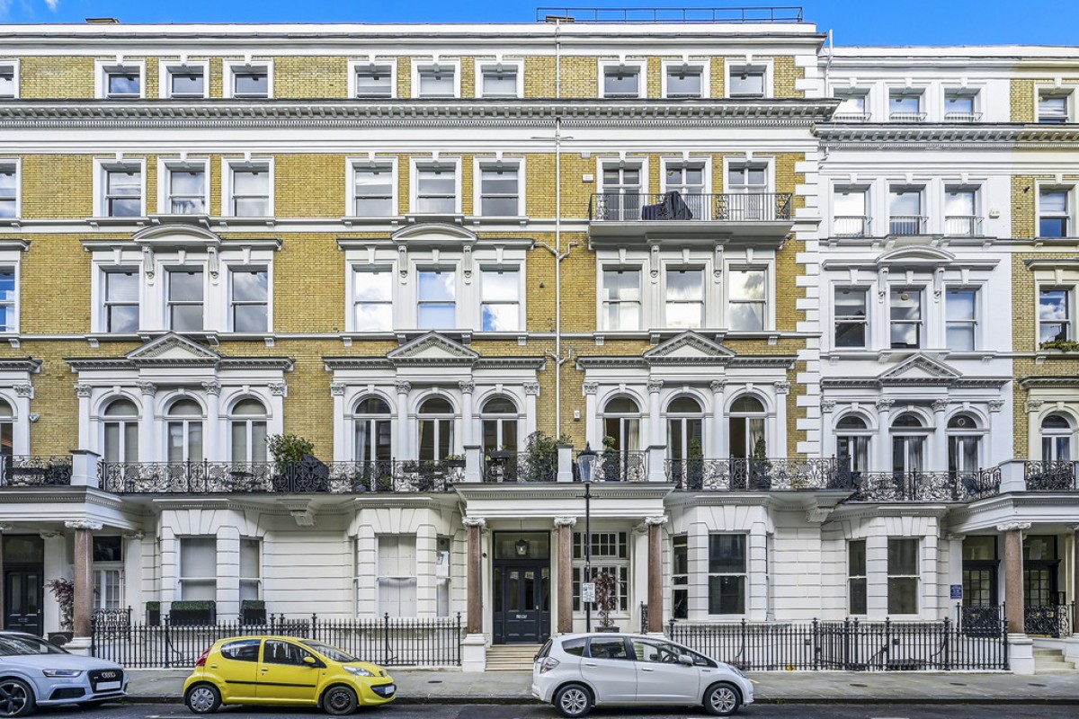 De Vere Gardens, Kensington